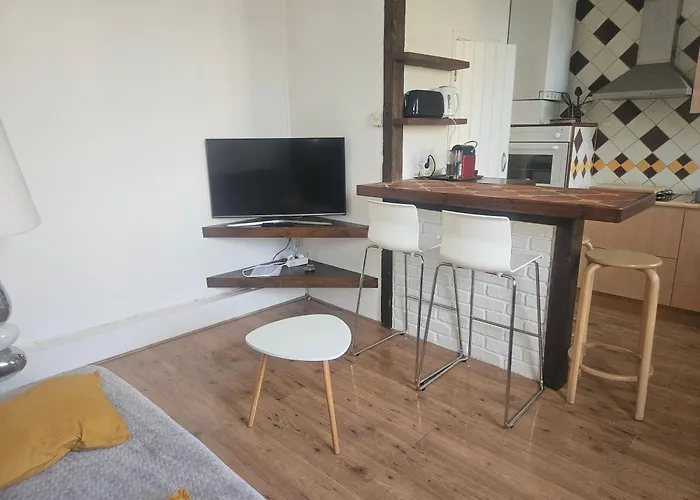 Апартаменти T2 Quartier Beaujardin *